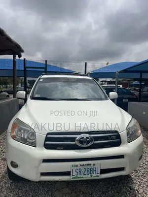 Toyota RAV4 V6 2006 White