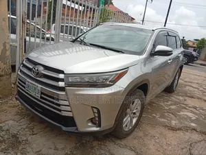 Toyota Highlander 2014 Silver