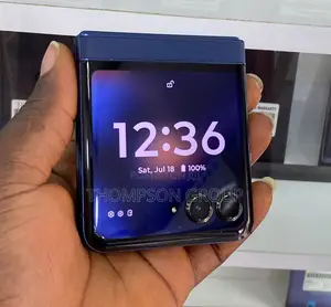 Motorola Razr 2025 256 GB Blue