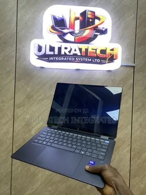 New Laptop HP OmniBook Ultra Flip 14" 16GB Intel SSD 512GB