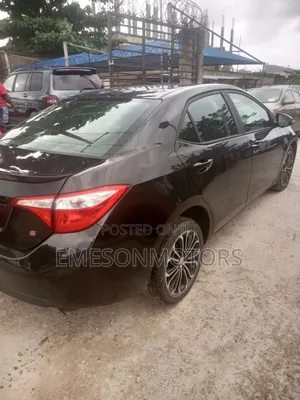 Toyota Corolla 2015 Black