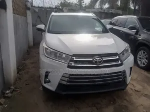 Toyota Highlander 2019 White