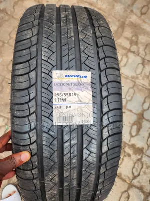 255/55r19 Michelin