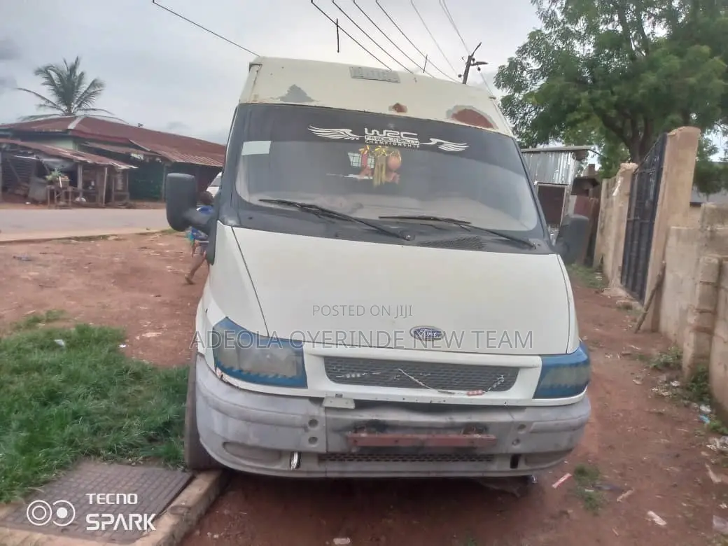 Ford Transit 2005 White