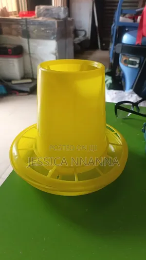 1kg Chicken Feeder