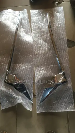 Head Light Chrome Prado 2018