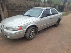 Toyota Camry 2001 Silver