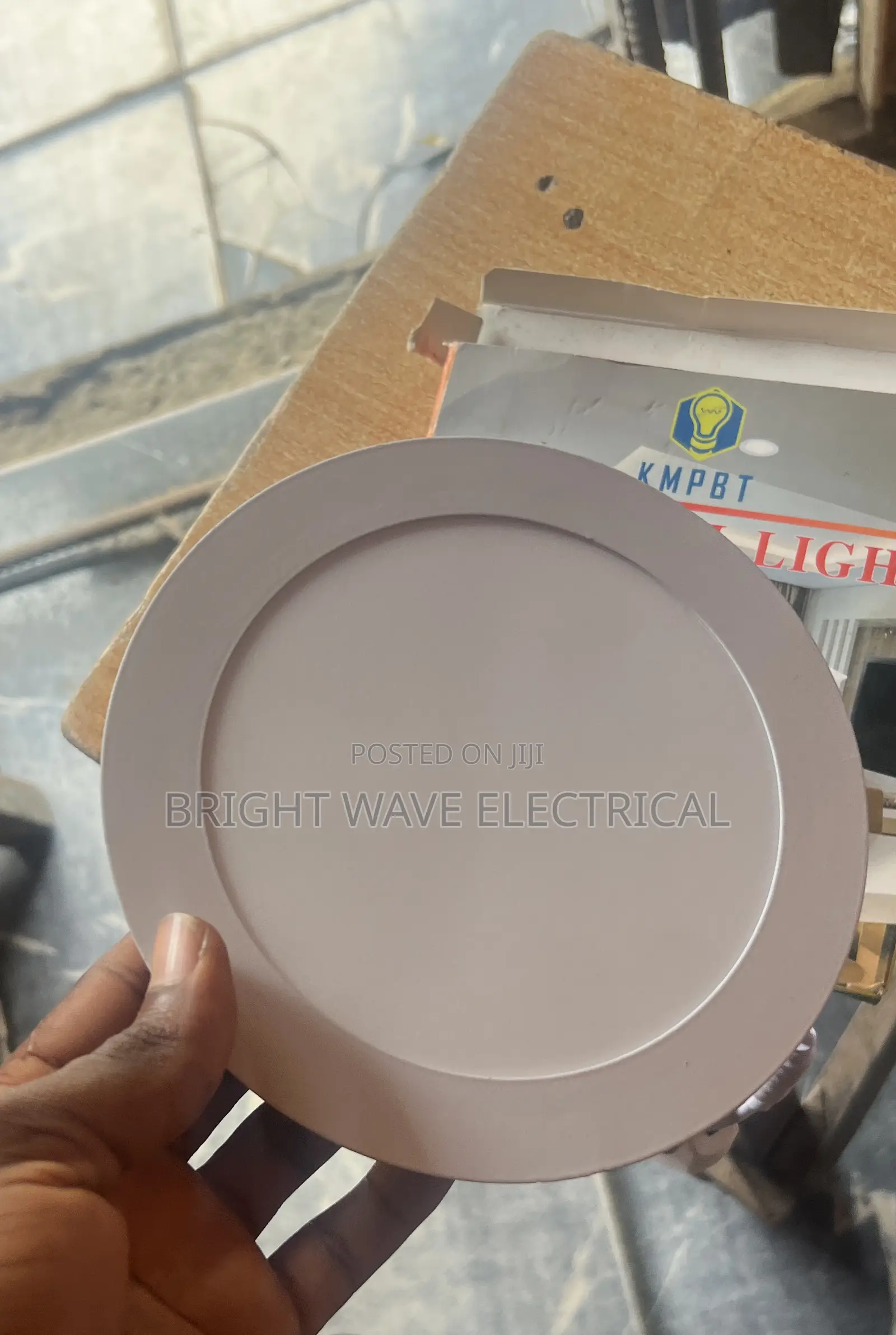 12wt Pop Panel Light