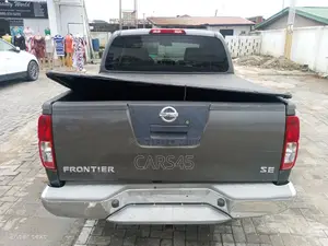 Nissan Frontier 2006 Gray
