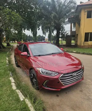 Hyundai Elantra ECO Sedan FWD (1.4L 4cyl 7A) 2017 Red
