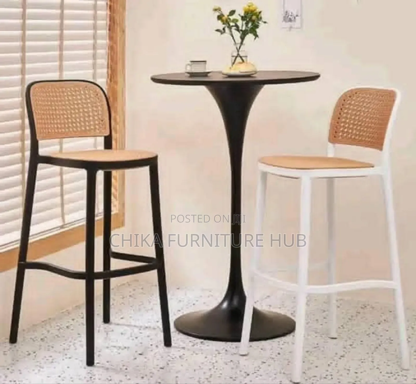 Quality Bar Stools Wit Table