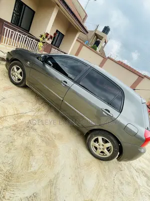 Toyota Corolla Liftback 2004 Gray