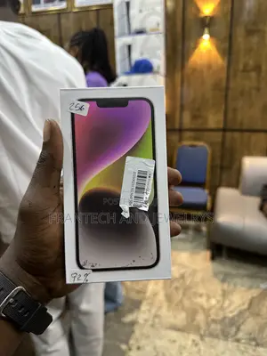 New Apple iPhone 14 256 GB Silver