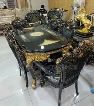Quality Royal Dinnig by 6 Seaters