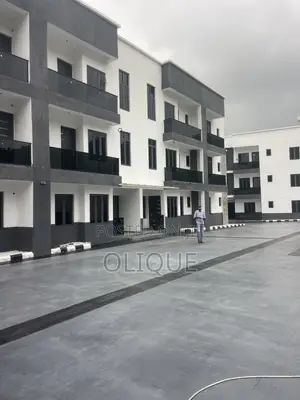 3bdrm Block of Flats in Dawaki for sale