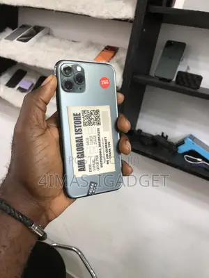 Apple iPhone 11 Pro 256 GB Green