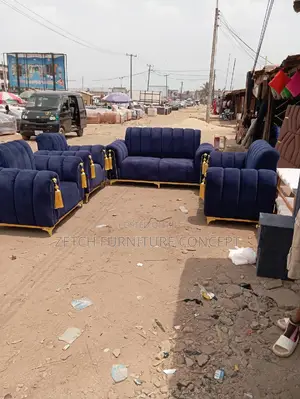 Standard 7 Seaters Upholstery Chair