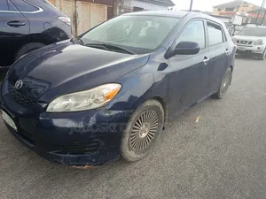 Toyota Matrix 2010 Blue