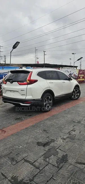 Honda CR-V Touring 4dr SUV (1.5L 4cyl CVT) 2017 White