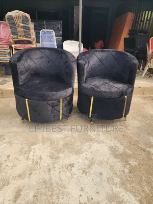 Single Padded Sofa Made With Quality Materials.