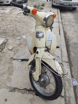 Honda Super Hawk 2000