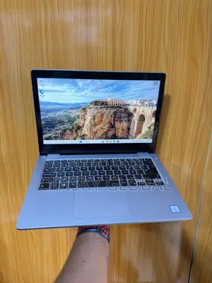 Laptop Dell Latitude 3310 2-in-1 8GB Intel Core i5 SSD 256GB