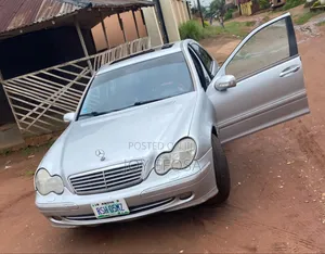 Mercedes-Benz C200 2003 Silver