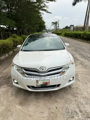 Toyota Venza XLE 4dr Wagon AWD (3.5L 6cyl 6A) 2014 White