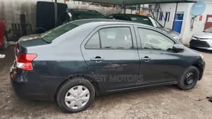 Toyota Yaris 2006 Black