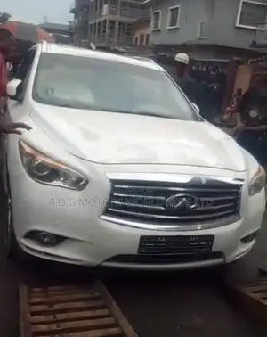 Infiniti JX 35 2013 White