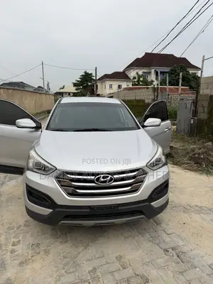Hyundai Santa Fe GLS 4dr SUV (3.3L 6cyl 6A) 2014 Silver