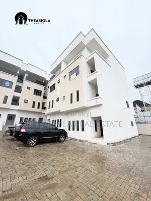 5bdrm Townhouse/Terrace in Guzape, Abuja for sale