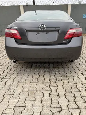 Toyota Camry XLE V6 4dr Sedan (3.5L 6cyl 6AM) 2008 Gray