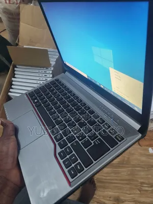 Laptop Fujitsu Lifebook E733 4GB Intel Core i5 HDD 500GB