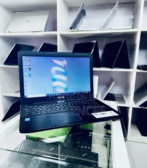 Laptop Asus X555LA 8GB Intel Core i3 HDD 500GB