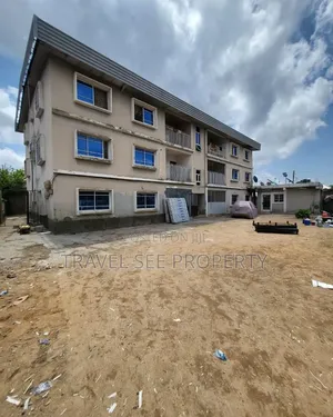 3bdrm Duplex in Residents Area for sale