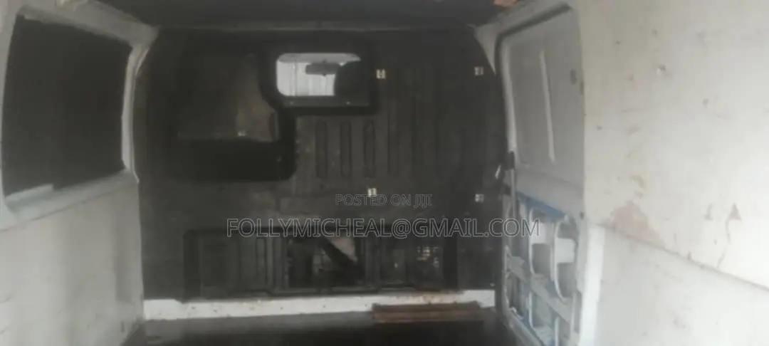 Ford Transit 2005 White