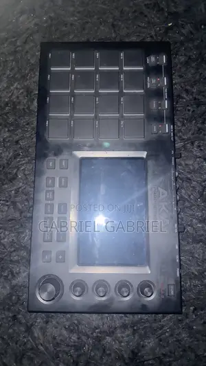 Akai MPC Live