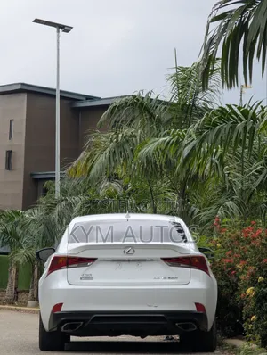 Lexus IS 2017 White