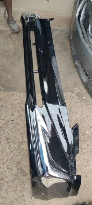 Down Bumper Spoiler Toyota Prado 2018/2023