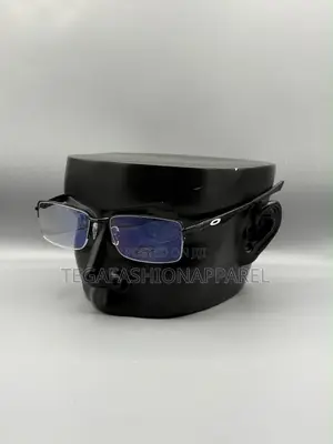 Oakley Quality Eyeglass Frame