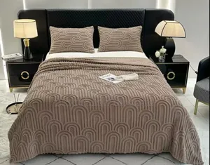 New Trending Throw Blanket – Soft, Cozy Stylish( Brown Pink)