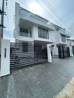 Furnished 5bdrm Duplex in Private Estate Lekki for sale