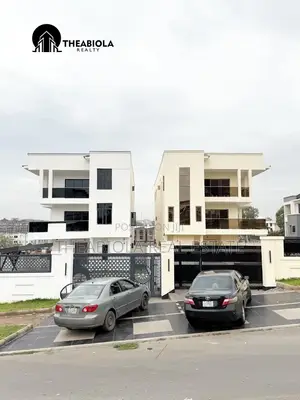 7bdrm Duplex in Guzape, Abuja for sale