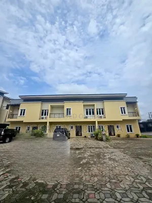 4bdrm Townhouse/Terrace in Ilupeju for sale