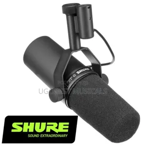 Shure SM7B Professional Dynamic Microphone