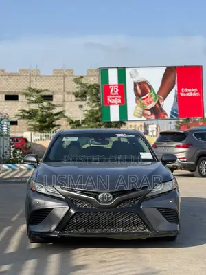 Toyota Camry XSE FWD (2.5L 4cyl 8AM) 2018 Gray