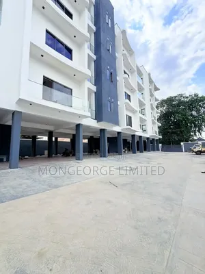 3bdrm Apartment in Lekki Phase 1 for sale