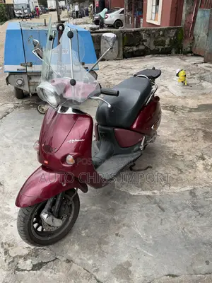 Aprilia 2009 Red