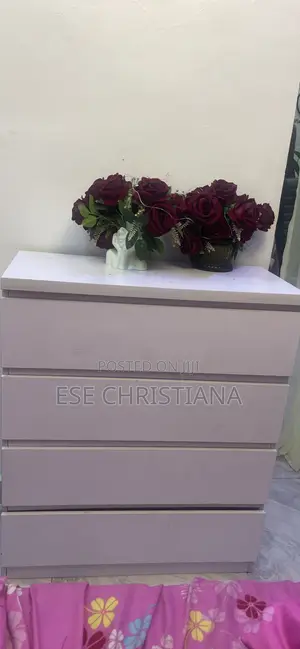 White Color 4 -Drawer Chest of Drawer